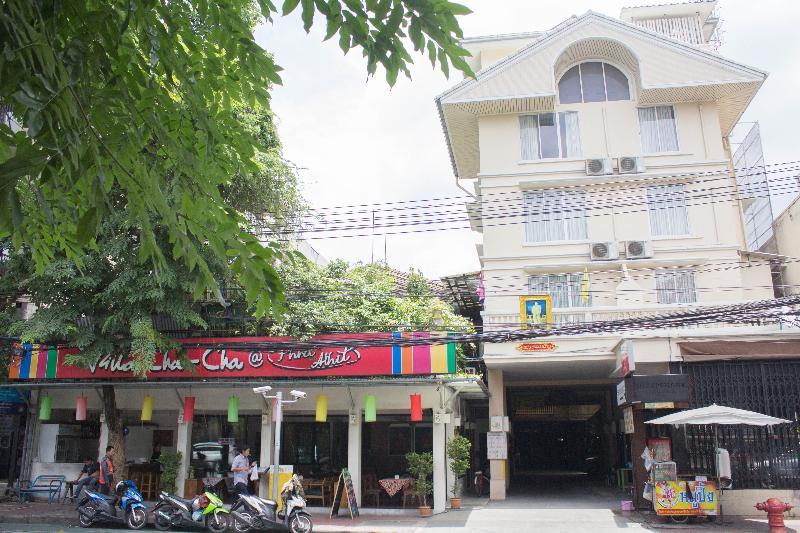 Villa Cha-Cha Phraathit Bangkok Exterior foto